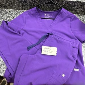 - Purple medium figs